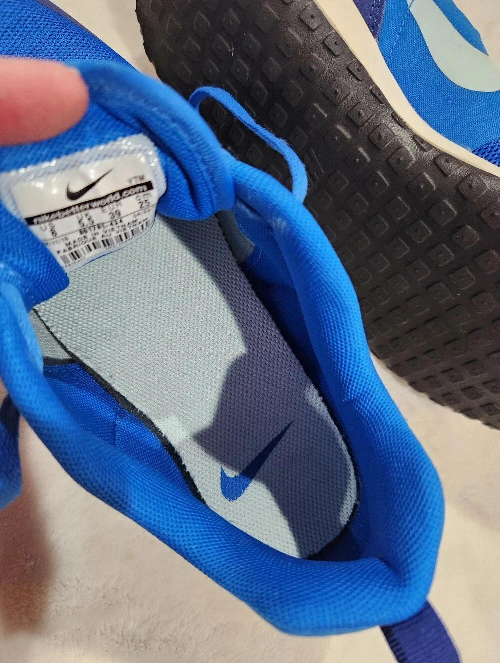 Nike Elite Shinsen Women's Blue Sneakers, Size 8